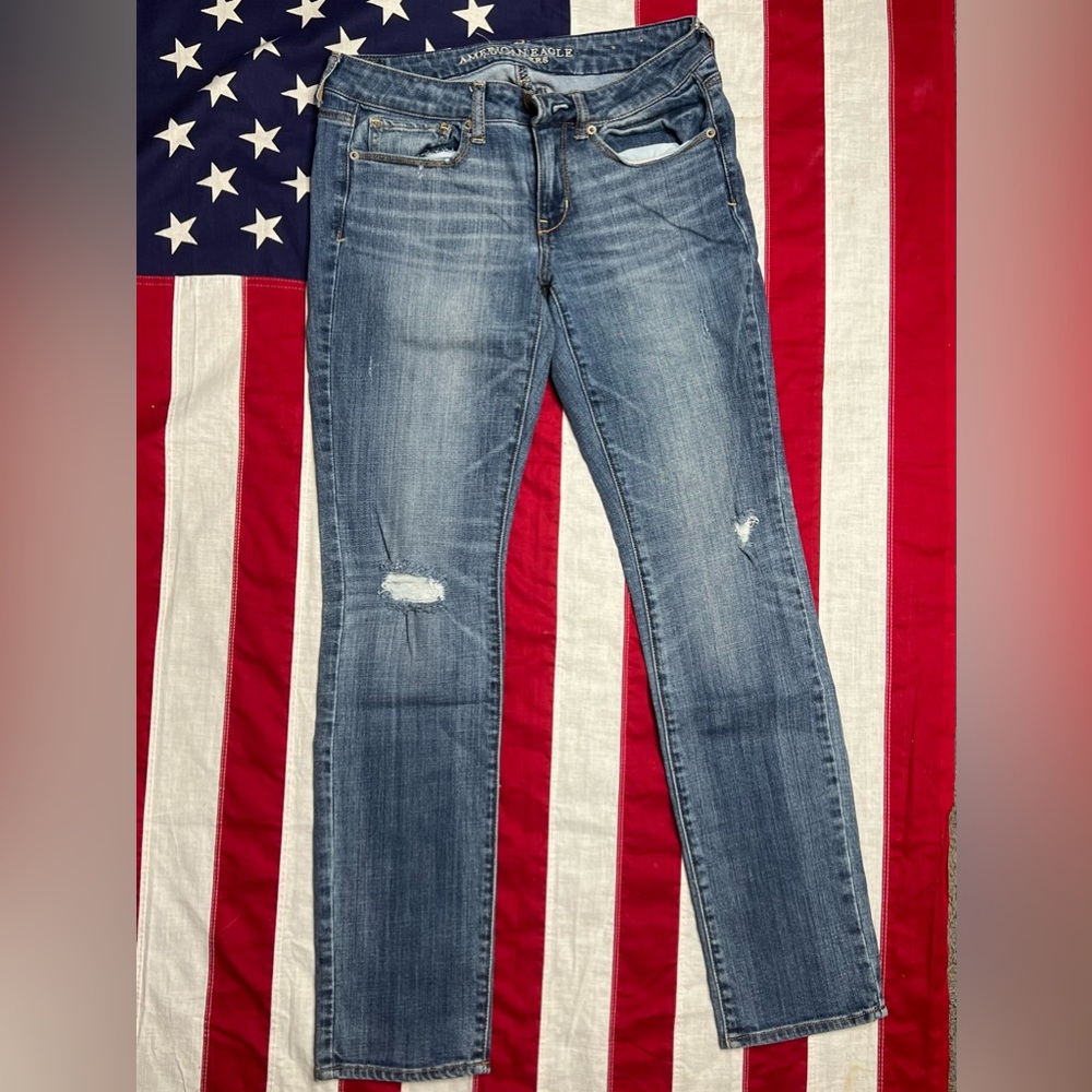 American Eagle outfitters skinny stretch denim size 6.